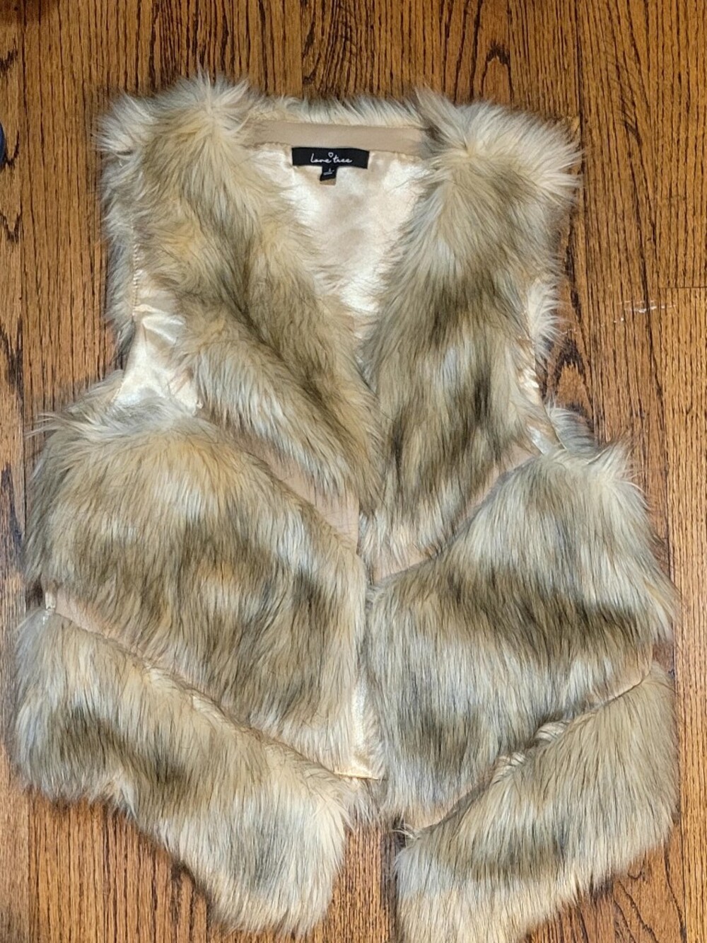 Love Tree Faux Fur Vest in Light Tan and Cream